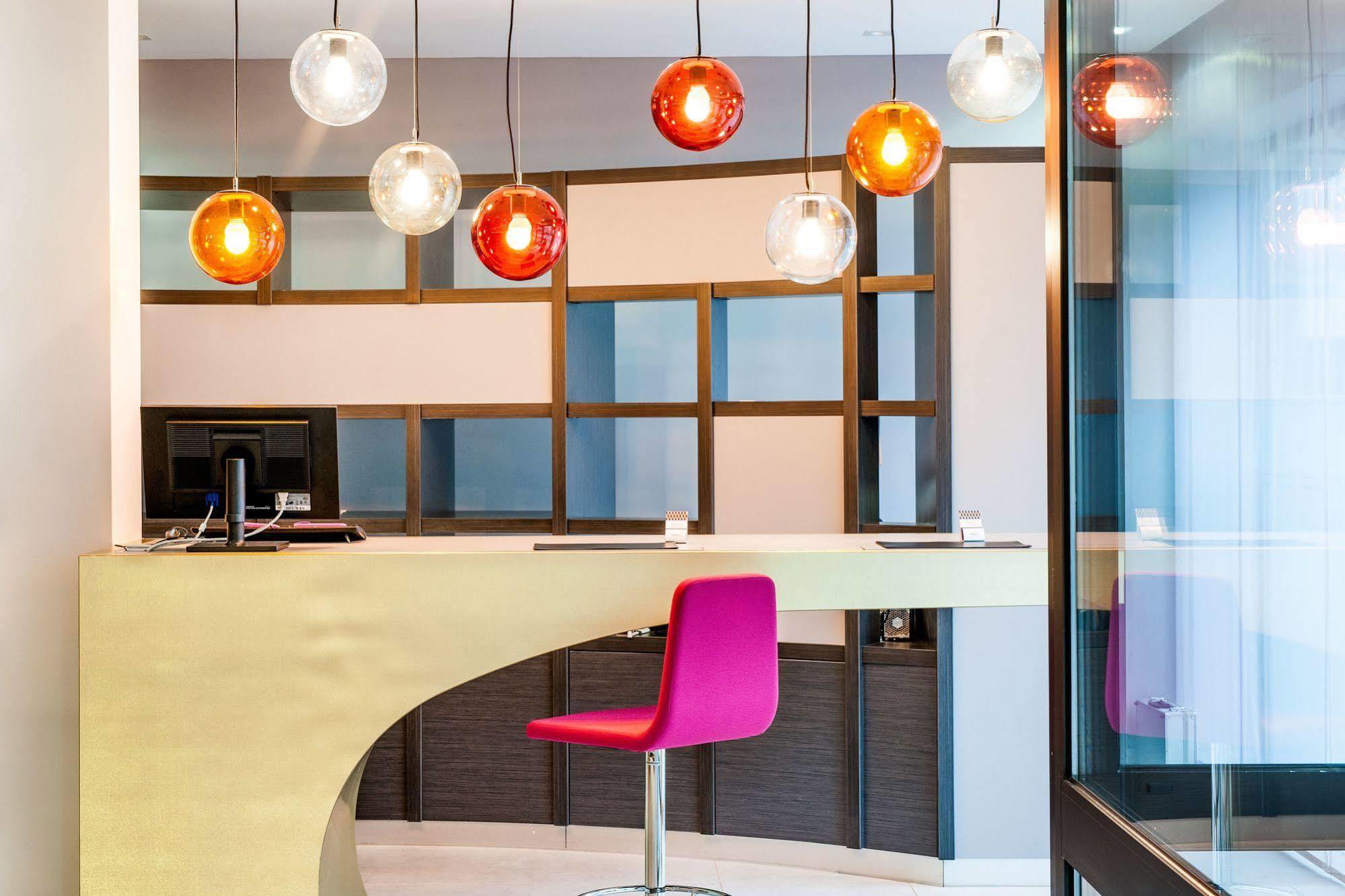 Mercure Hotel Duesseldorf Zentrum Екстер'єр фото