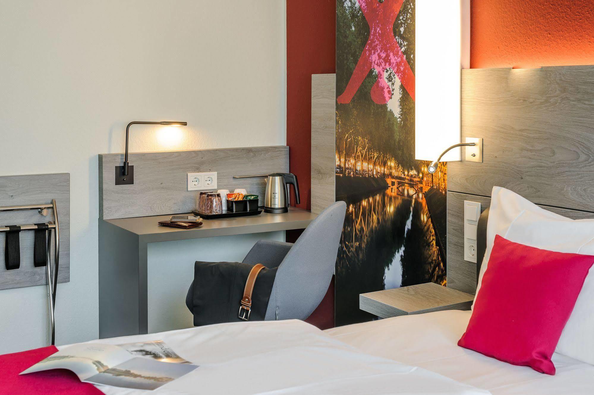Mercure Hotel Duesseldorf Zentrum Екстер'єр фото